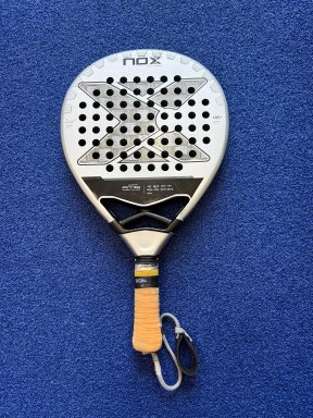 TESTRACKET NOX AT10 GENIUS 18K